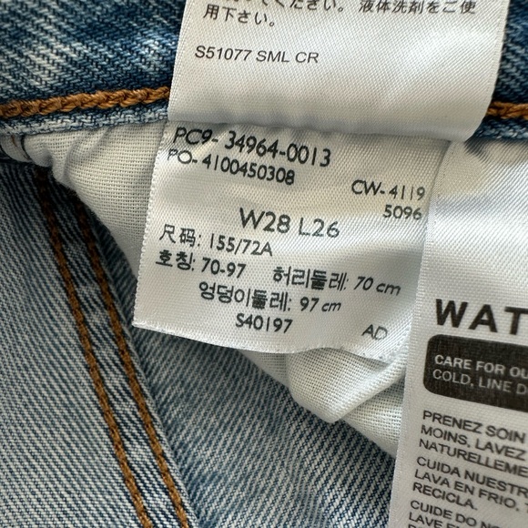 Levi’s Wedgie Straight Ripped Jeans Women’s - Picture 6 of 7